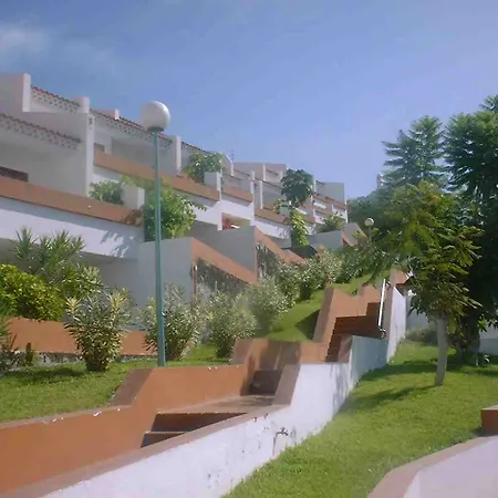 Island Village Apartment *